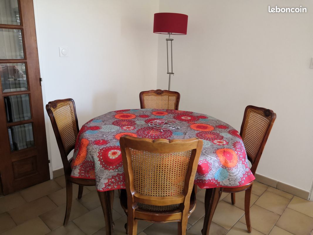 Chaises cannées Merisier (image 1)