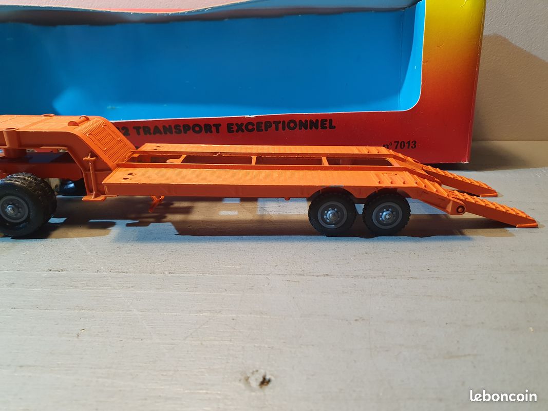 SOLIDO FRANCE. BERLIET T12. Transport exceptionnel GDF. Ref: 305 B. + Boite