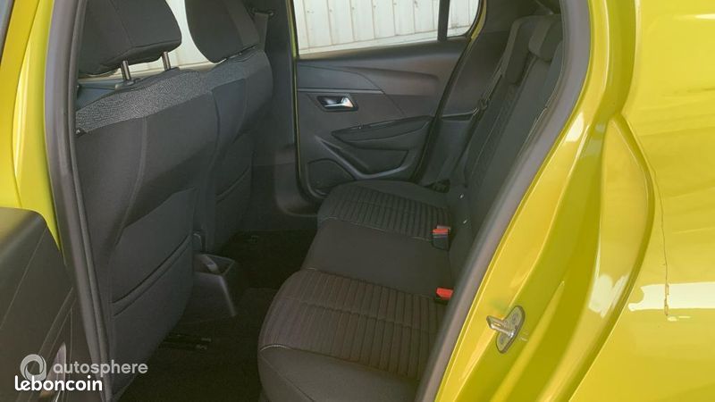 Peugeot 208 1.2 PureTech 100ch S&S Active (image 13)