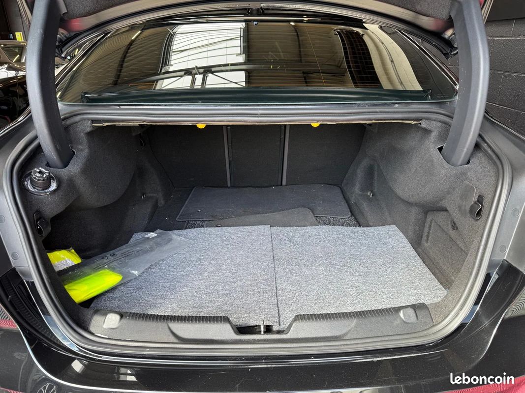 Jaguar xe r-sport 2.0 180 bva (image 16)