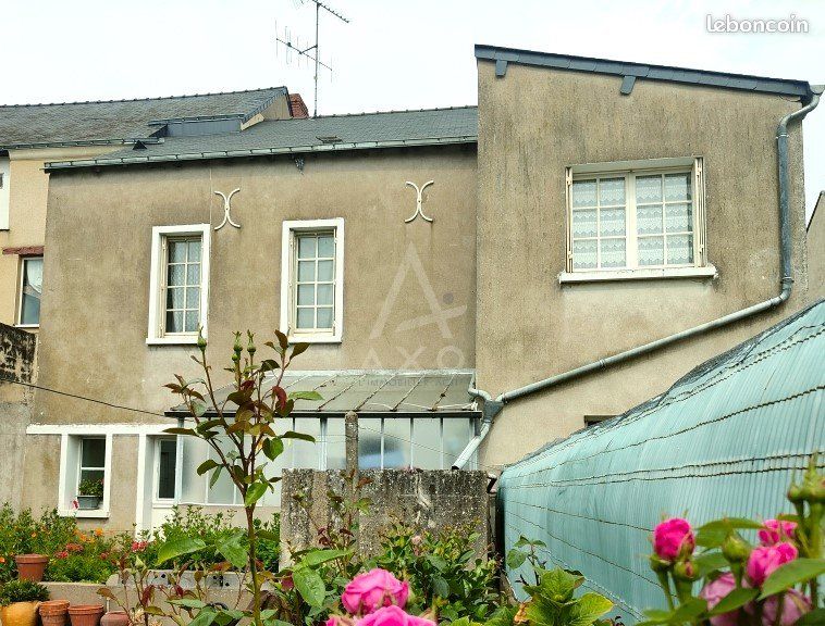 Maison 6 pièces 143 m² · à Les Hauts-d'Anjou · 143 m² · 136 500 €