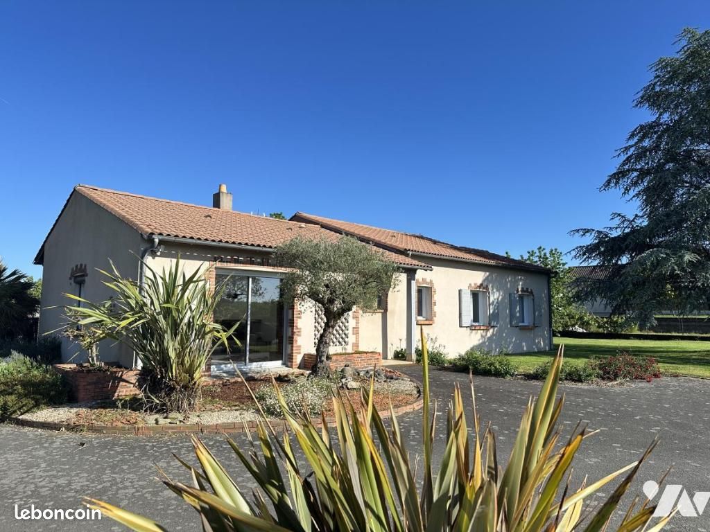 Maison 5 pièces 156 m² · à La Boissière-de-Montaigu · 156 m² · 269 300 €