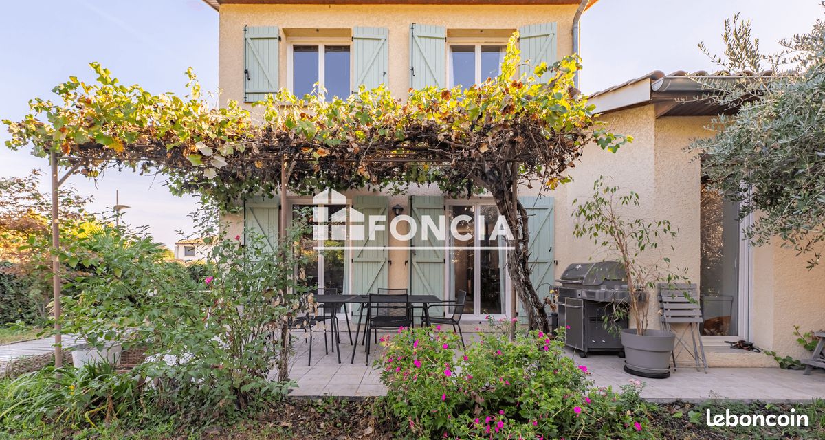 Maison 4 pièces 115 m² · aux Roches-de-Condrieu · 115 m² · 297 000 €
