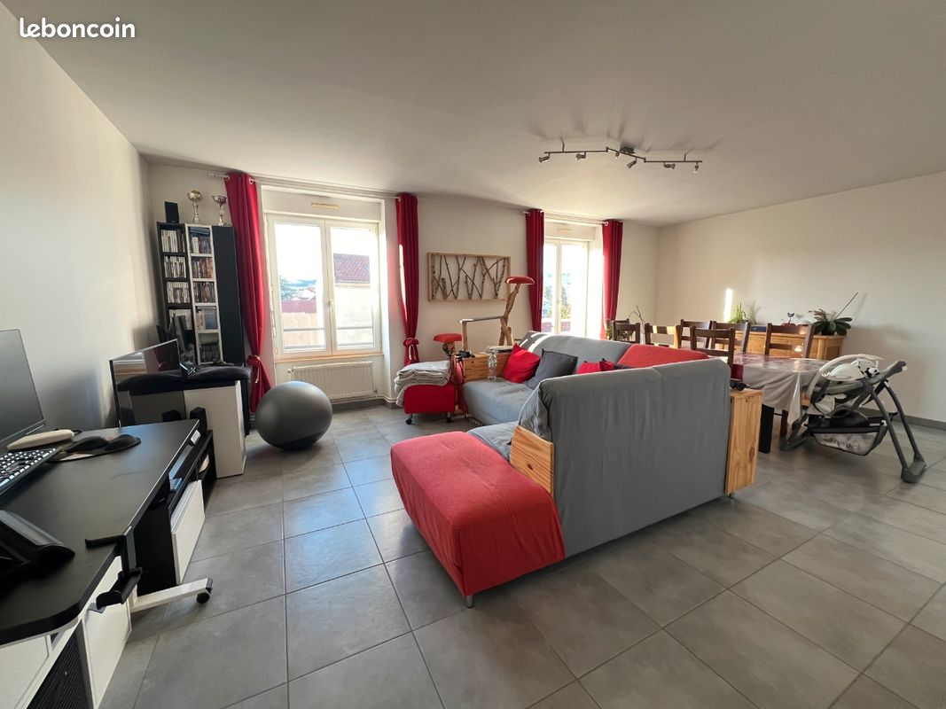 Appartement 3 pièces 88 m² · à Saint-Chamond · 88 m² · 860 €/mois