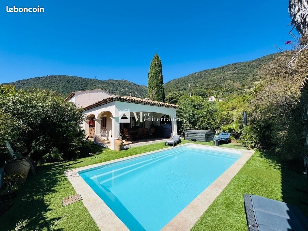 Maison 5 pièces 123 m² · à Cavalaire-sur-Mer · 123 m² · 1 040 000 €