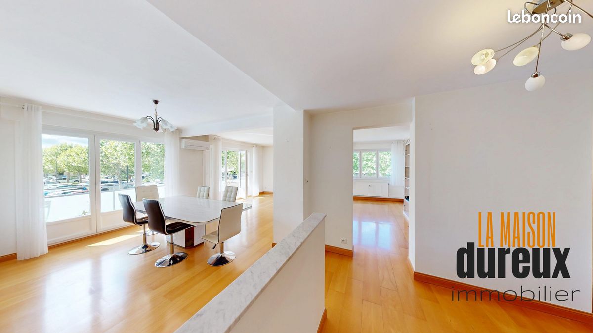 Appartement 4 pièces 125 m² · à Gray · 125 m² · 125 000 €