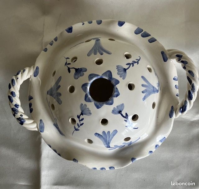 Pique fleur céramique signé MV (image 1)