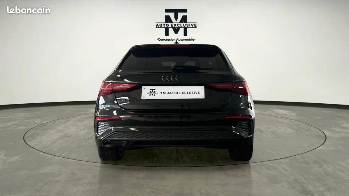 AUDI A3 Sportback 45 TFSIe 245 S tronic 6 Competition (image 4)