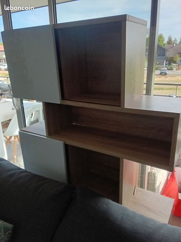 Vitrine (image 1)