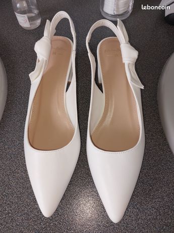 Escarpins Vintage Blancs à Talons Hauts - Taille 38, Cuir, Parfaits Pour Soirée Ou Mariage