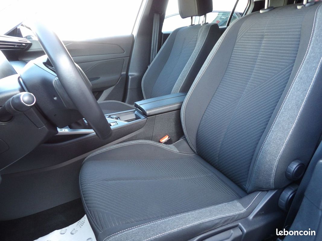 Peugeot 308 1.5 BLUEHDI 130CH S&S ACTIVE PACK (image 3)