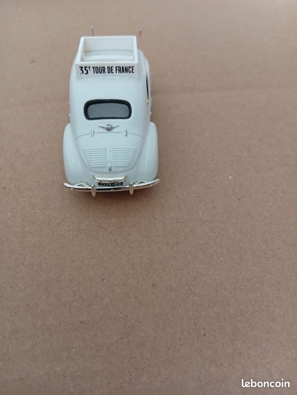 Miniature Norev 1/43 - 4CV Numéro 5 - Voiture De Collection Ancienne