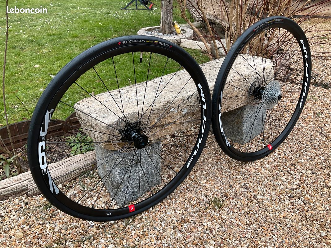 Roues FULCRUM RACING 900 DISC (+ pneus tubeless) NEUVES -50% Vélos