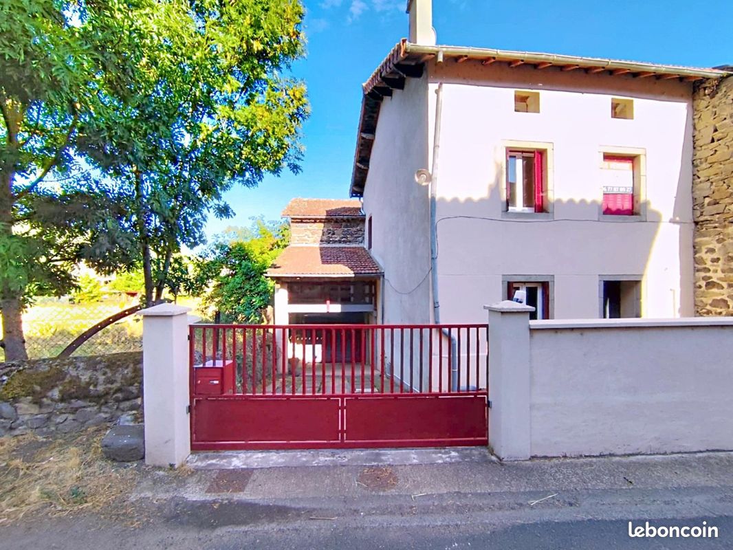 Maison 5 pièces 145 m² · à Cerzat · 145 m² · 700 €/mois