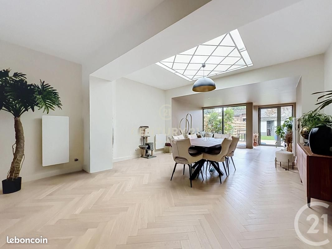 Maison 5 pièces 120 m² · à La Madeleine · 120 m² · 529 000 €