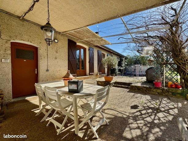 Maison 5 pièces 330 m²