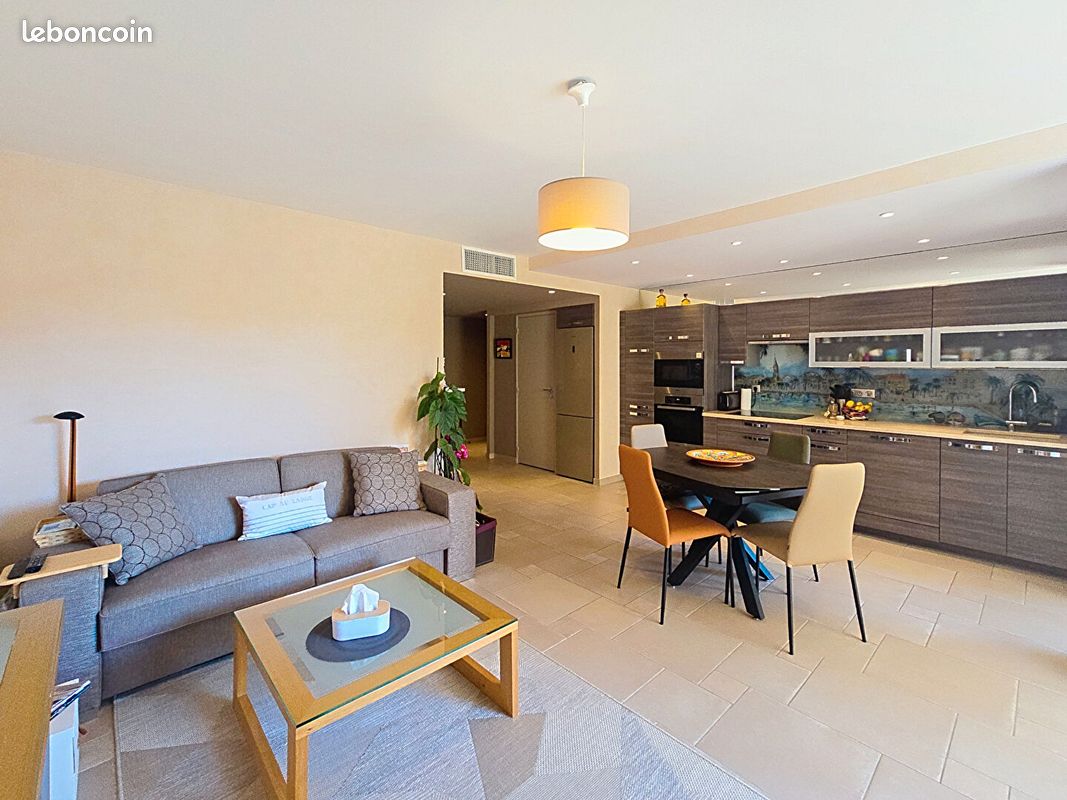Appartement 3 pièces 75 m² · à Sanary-sur-Mer · 75 m² · 399 000 €