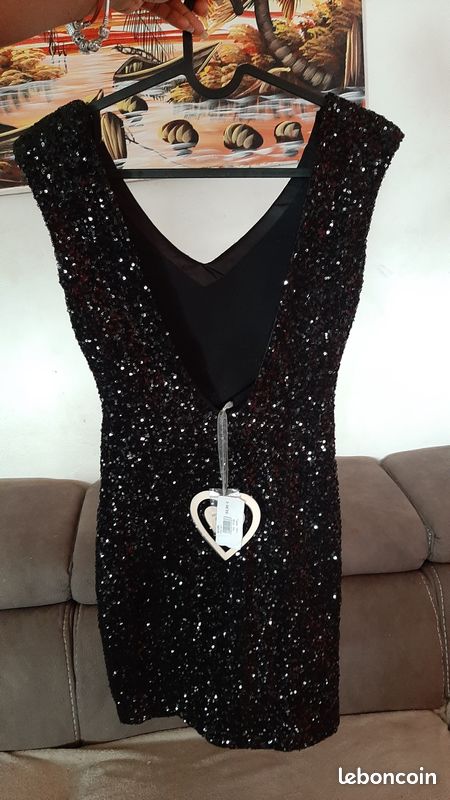 Robe de fête noire (image 2)