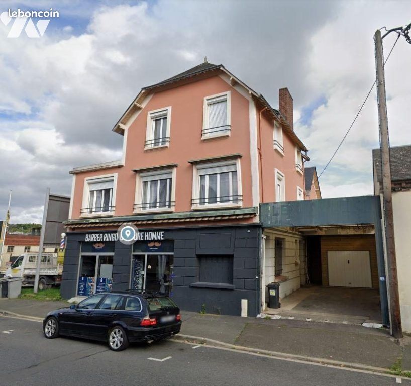 Appartement 5 pièce(s) 112 m²à louer Lisieux