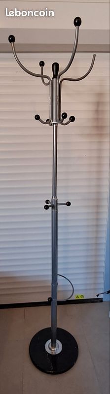 Porte manteau et parapluie marbre noir et aluminium (image 1)