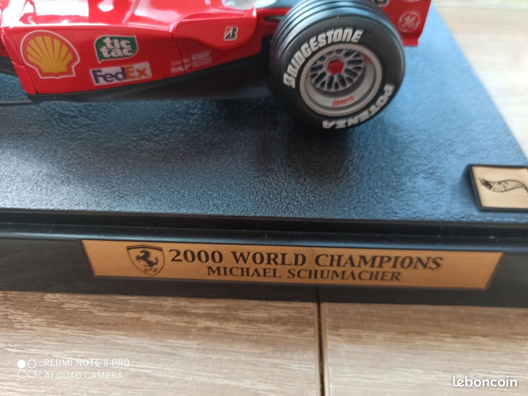 Hot Wheels 1:18 Ferrari F1 2000 Schumacher - Collection - Occasion (manque Un Rétro)