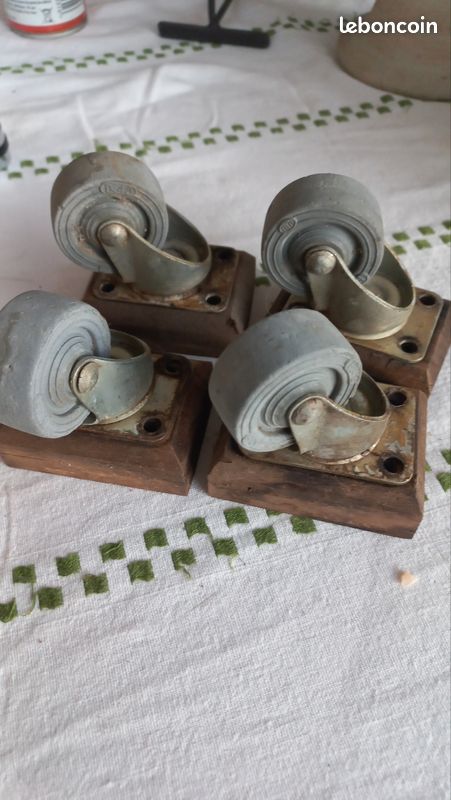 4 Roulettes de meuble (image 3)