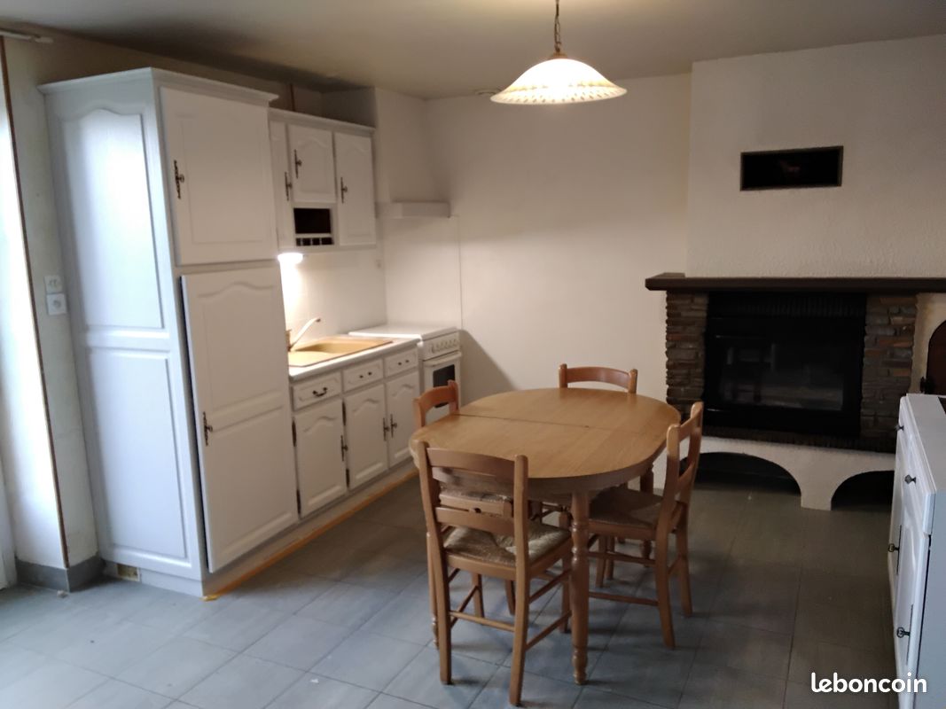 Maison 1 pièce 60 m² · à Mésanger · 60 m² · 540 €/mois