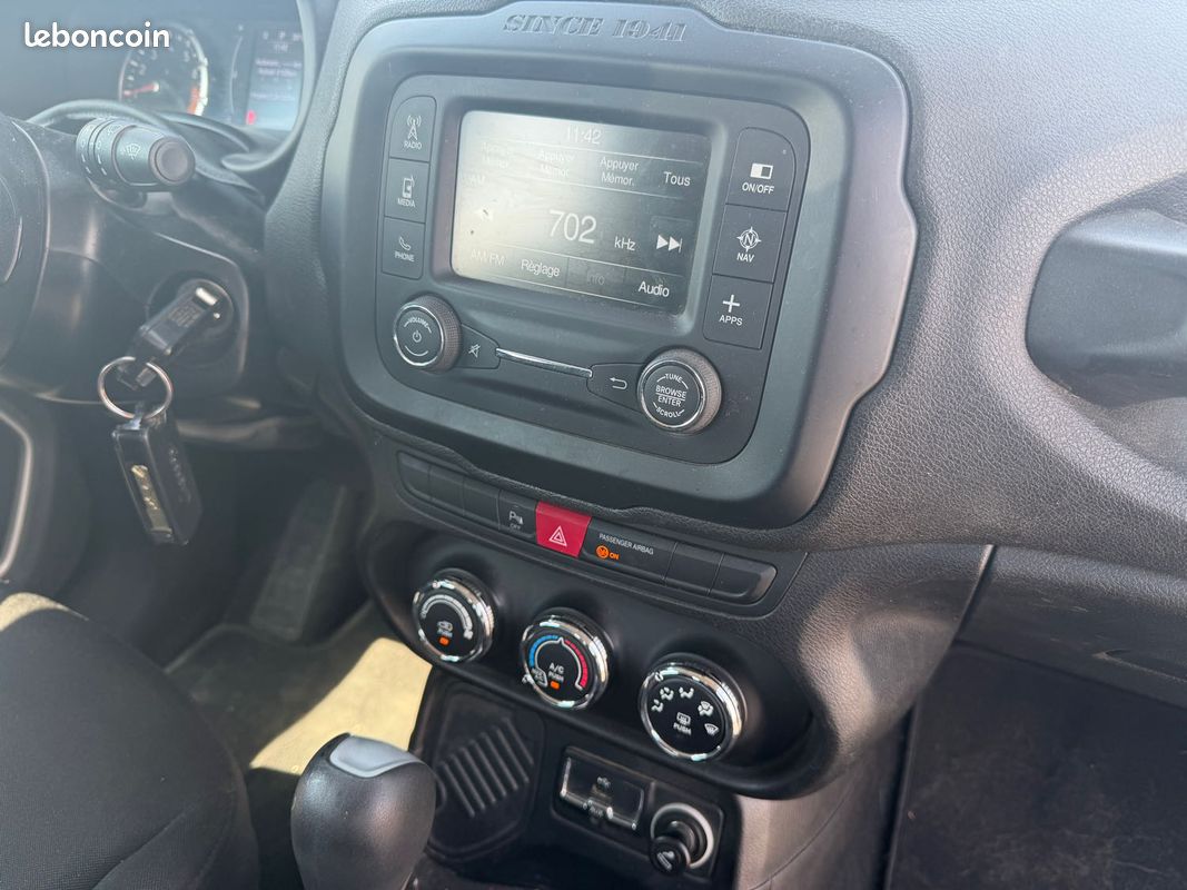 Jeep renegade 1.4 140ch boite auto garantie (image 8)