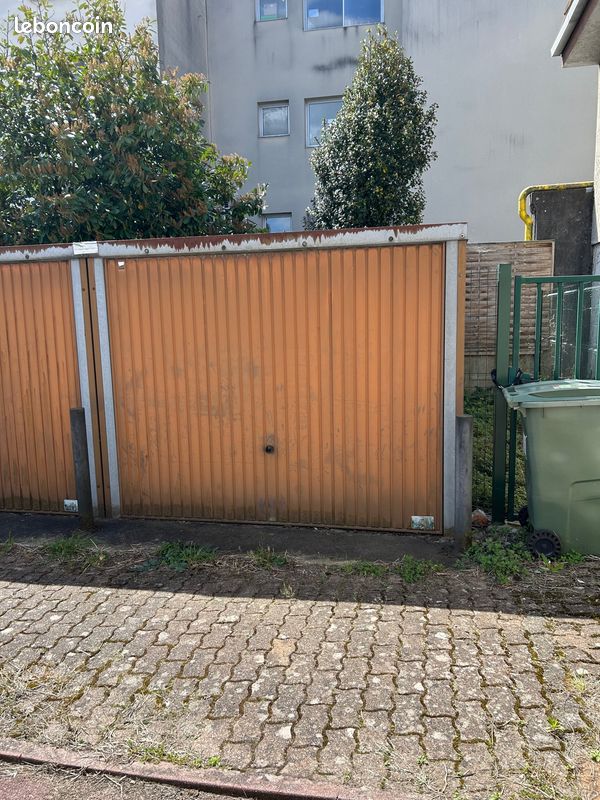 2 boxs a fortes rentabilites · à Athis-Mons · 37 000 €