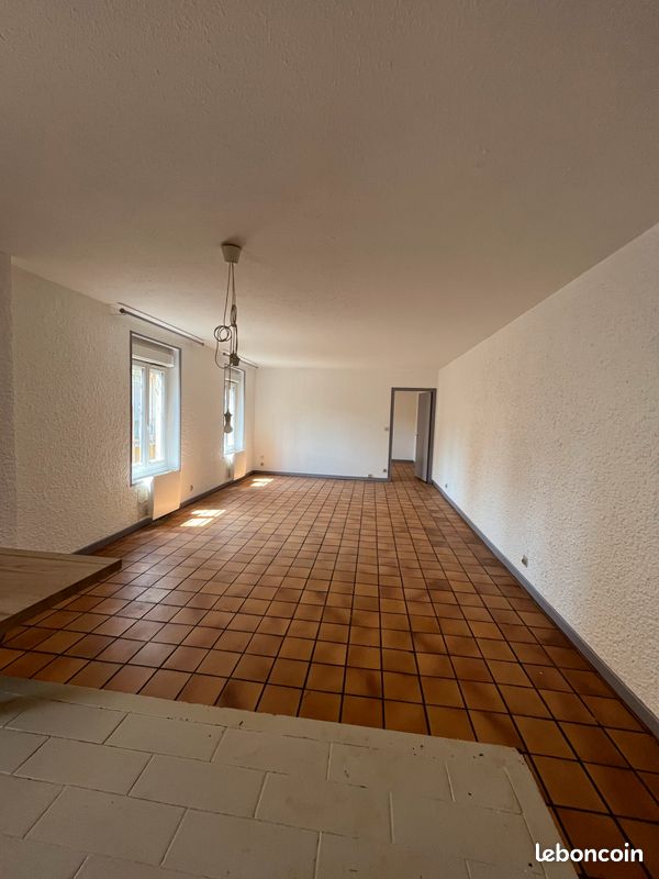 Appartement a louer montceau-les-mines - 2 pièce(s) - 68 m2 - Surfyn