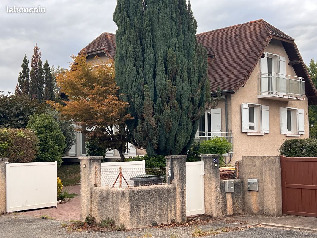 Maison 6 pièces 150 m² · à Pau · 150 m² · 1 650 €/mois