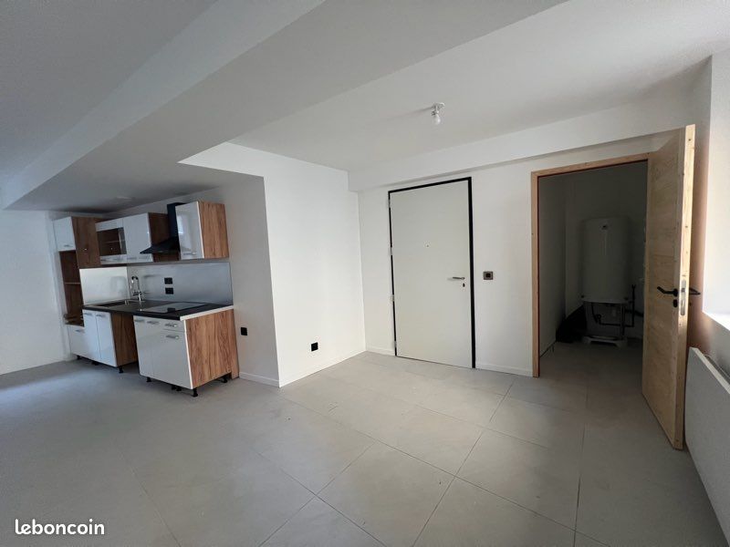 Appartement 3 pièces 60 m² · à Saint-Marcellin · 60 m² · 650 €