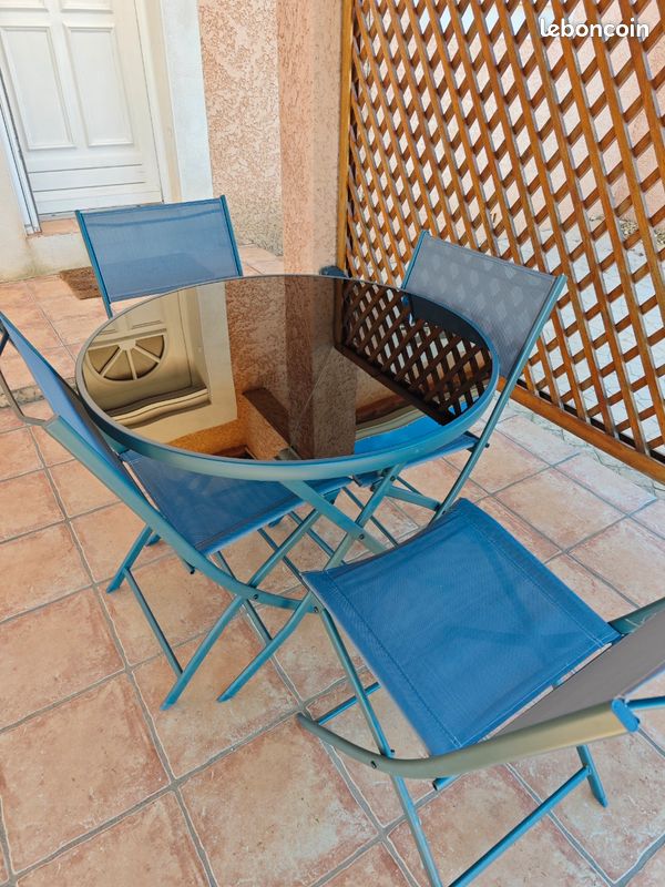 Chaise Pliante Ronde Bluey Pour Enfant, Bleue, 19 Pouces, Neuve Avec étiquettes