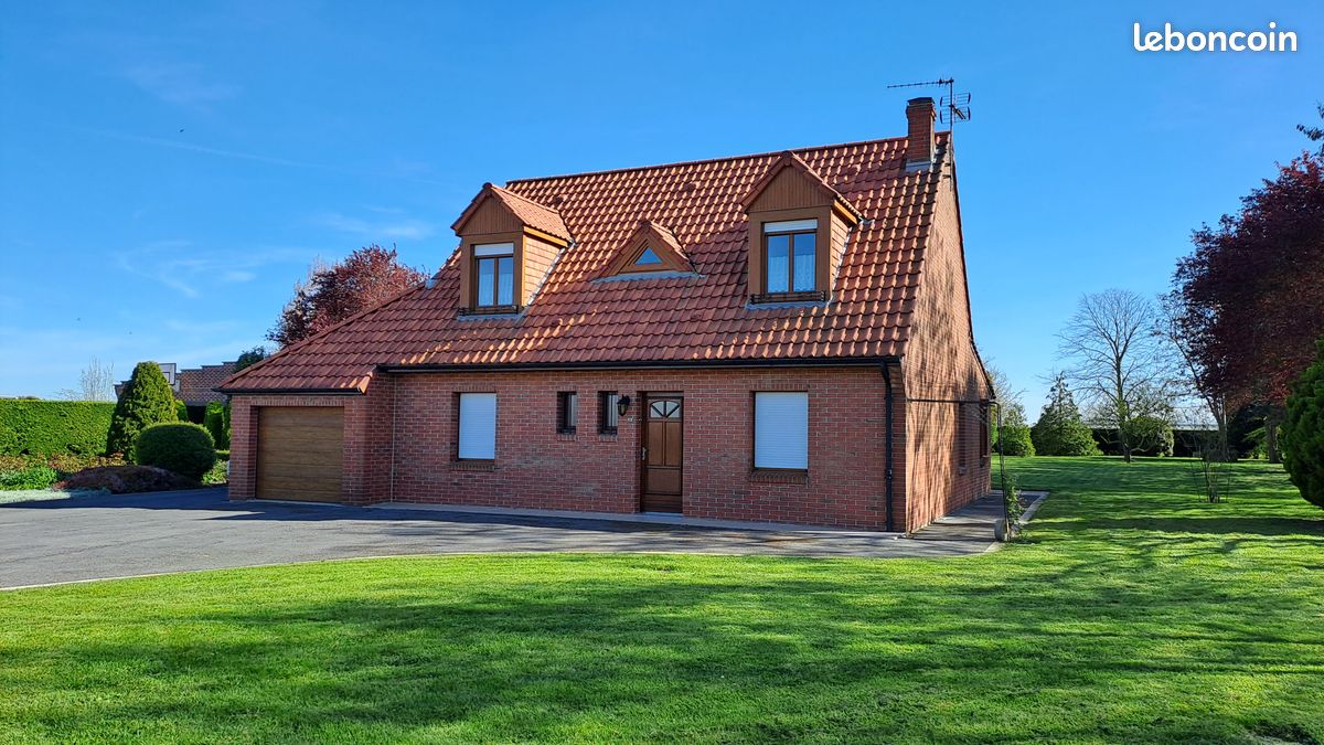 Maison 6 pièces 157 m² · à Lestrem · 157 m² · 370 000 €