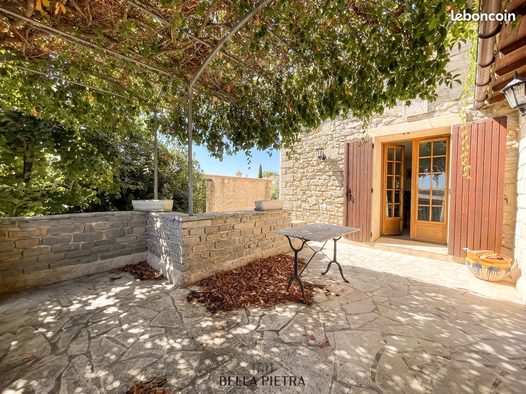 Maison 6 pièces 160 m² · à Saint-Bauzille-de-Montmel · 160 m² · 380 000 €