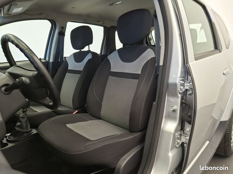 Dacia DUSTER 1.2 TCE 125 ch 4X4 4wd (image 15)