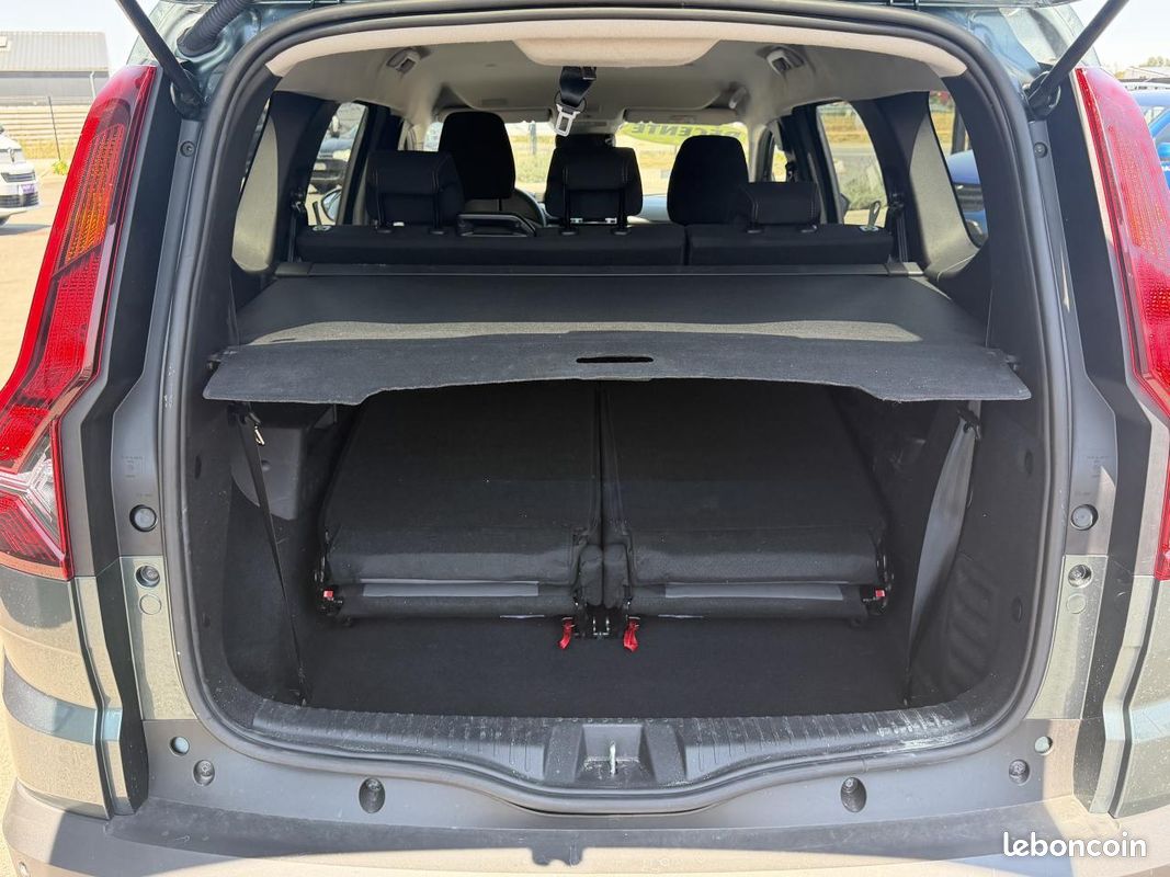 Dacia jogger 1.6 hybride 140 7pl automatique + camera de recul + gps + alerte angle mort (image 8)