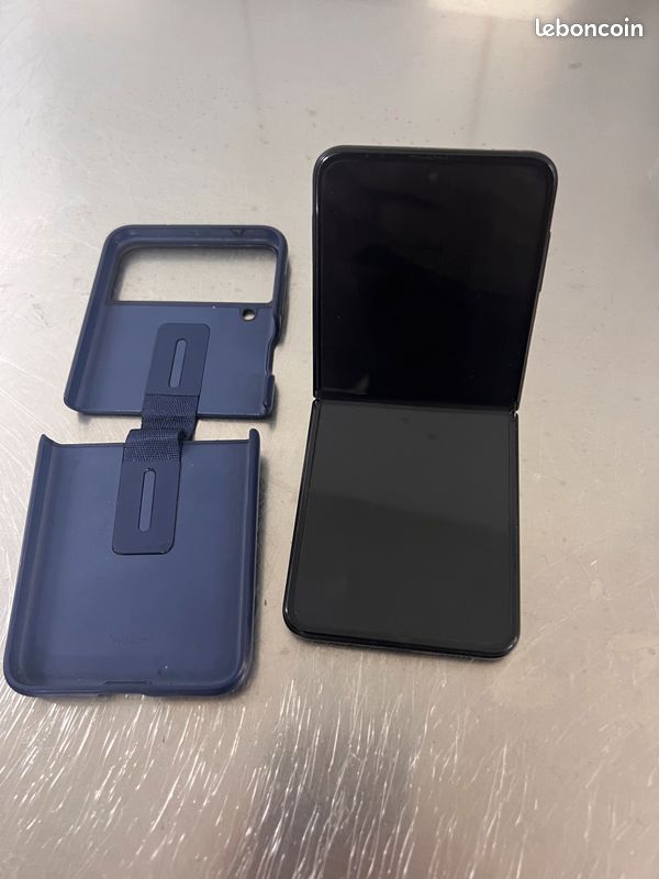 Samsung Galaxy Z Flip3 5G (image 2)