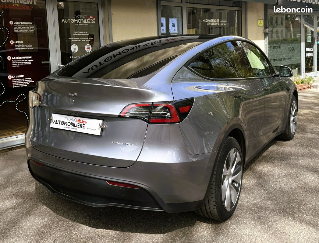 TESLA Model Y 352 GRANDE AUTONOMIE DUAL MOTOR AWD 75 KWH 2023 - Voitures