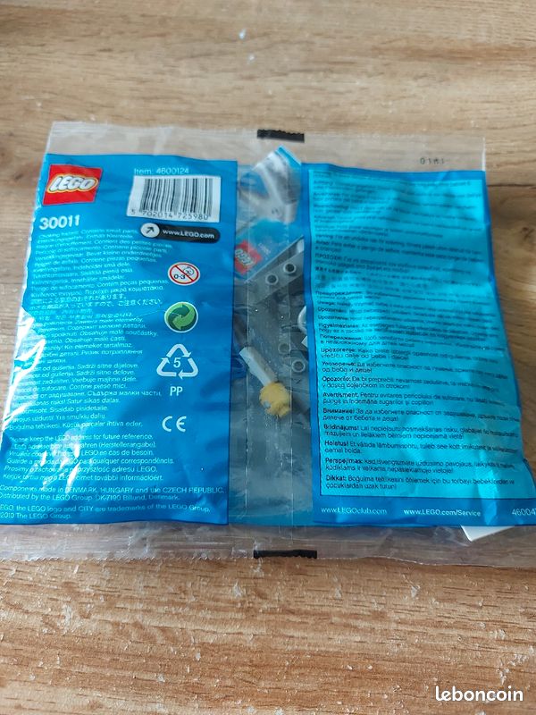Lego city police 30011 neuf et scellé (image 2)