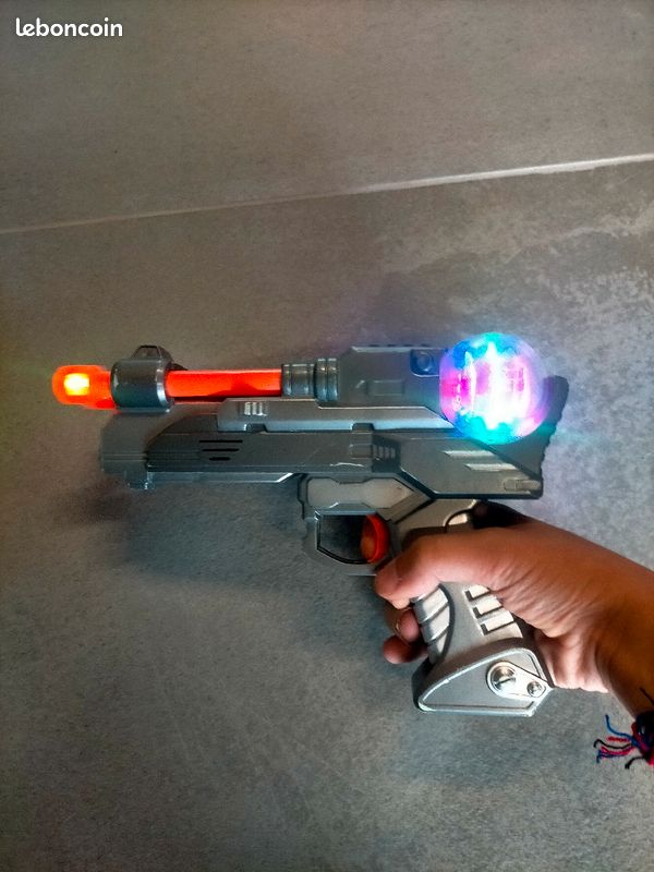 Pistolet lumineux (image 1)