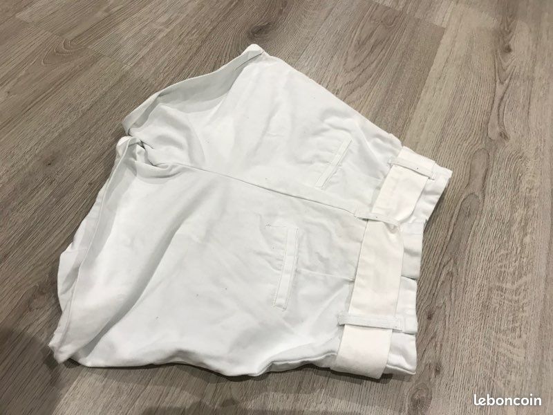 Short Jennyfer avec ceinture (image 2)