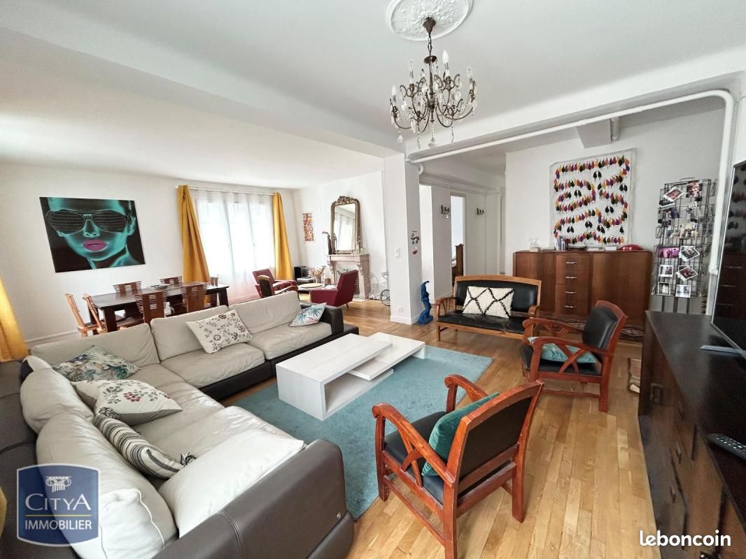 Appartement 5 pièces 118 m² · à Caen · 118 m² · 1 250 €