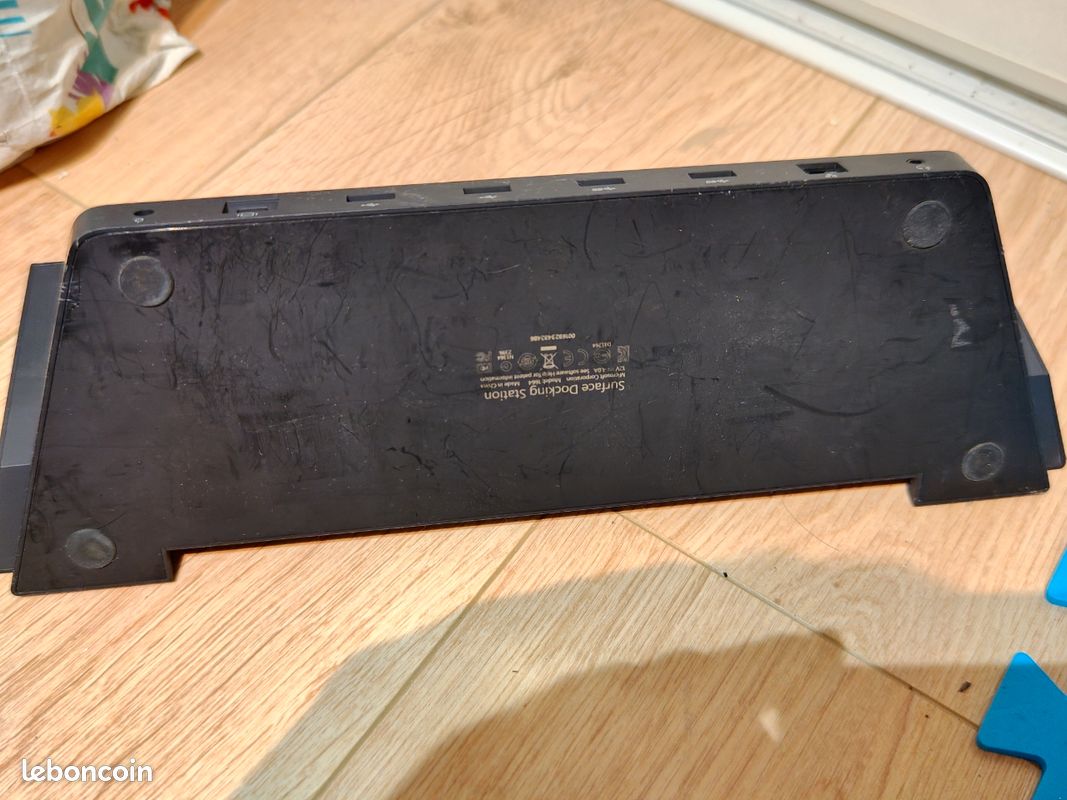 Microsoft Surface dock pour pro 3 et 4 (image 3)