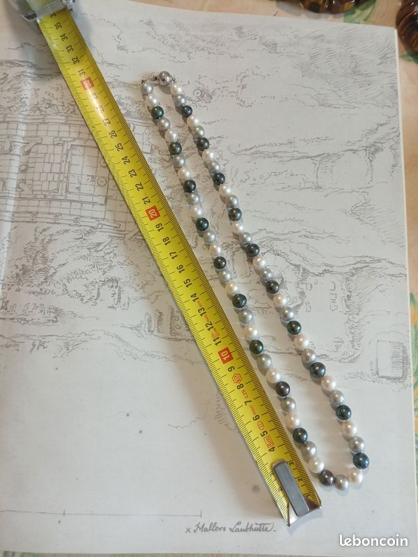 Superbe Collier Sautoir Vintage En Perles Nacrées Argentées - Grand Modèle - Occasion Parfaite