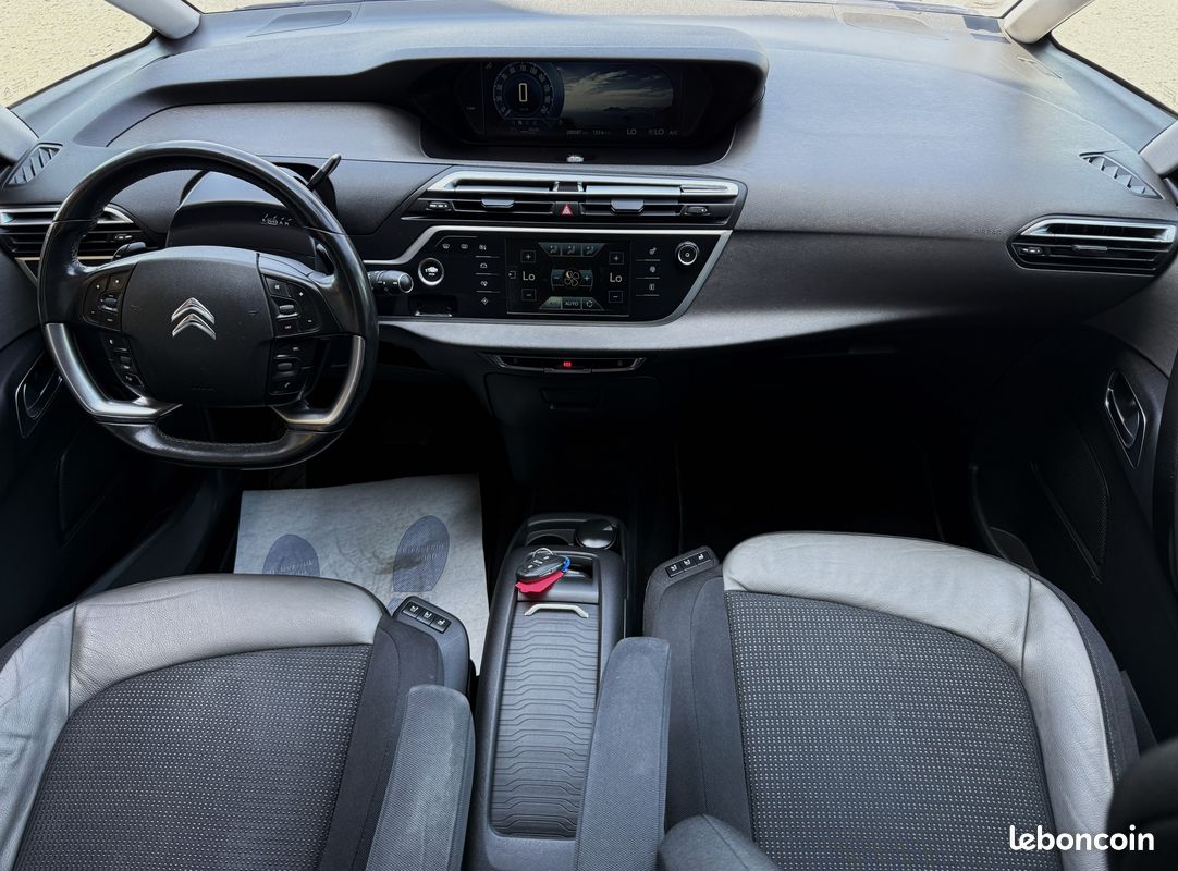 C4 Picasso e-HDi 115ch Exclusive ETG6 (image 4)