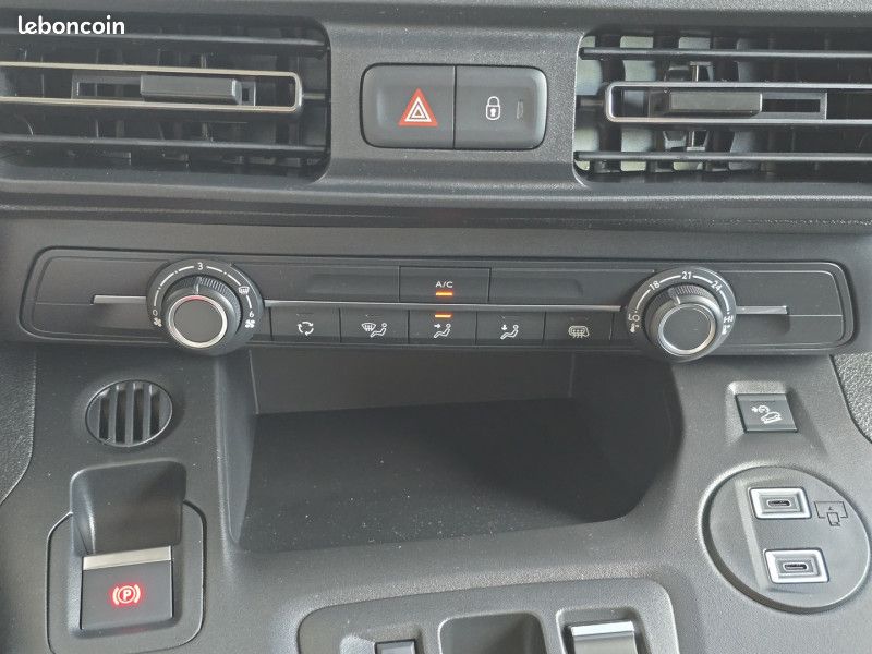 Peugeot PARTNER XL DIESEL 130CH Automatique 2pl Pack chantier (image 12)
