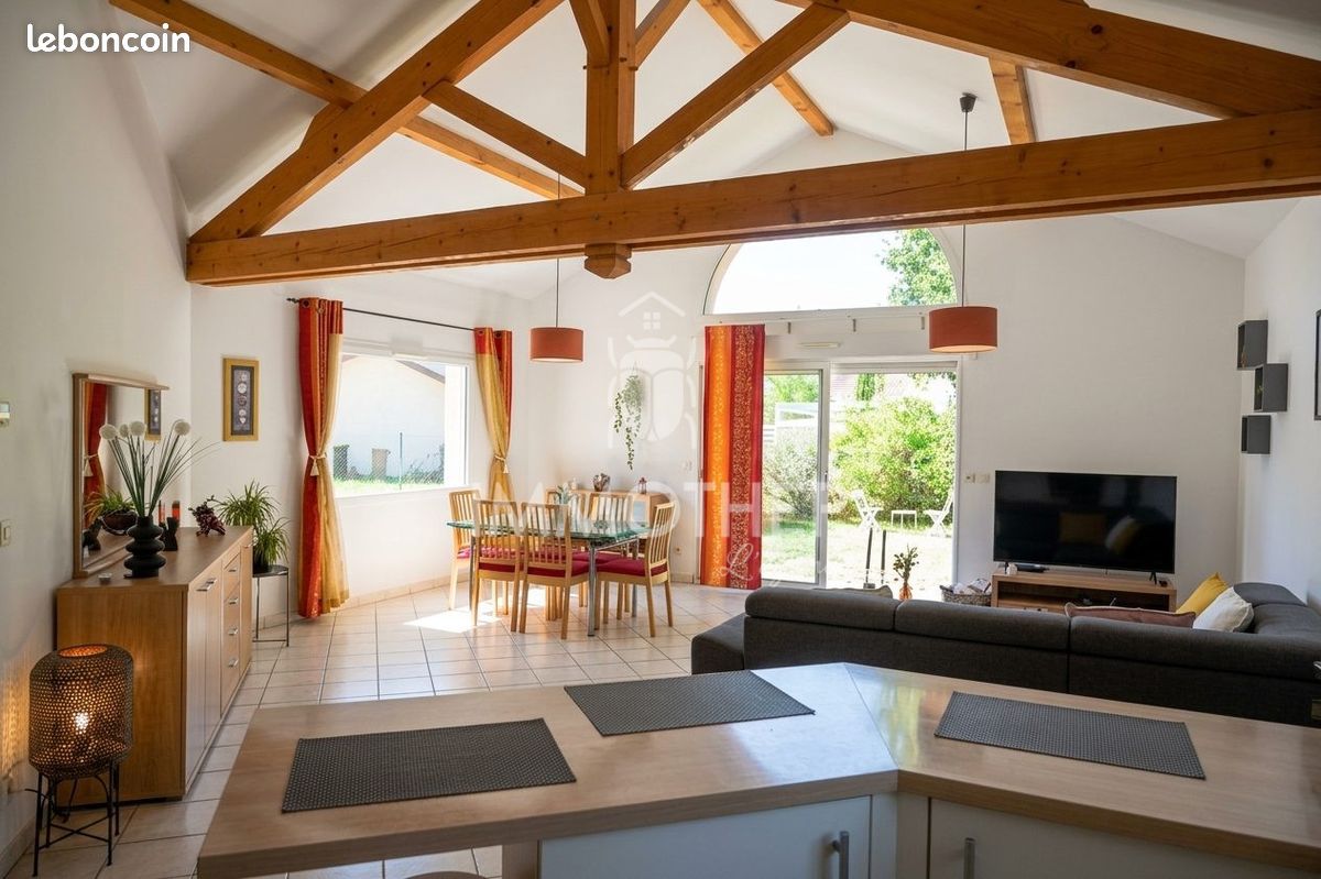Maison 5 pièces 115 m² · à La Buisse · 115 m² · 435 000 €