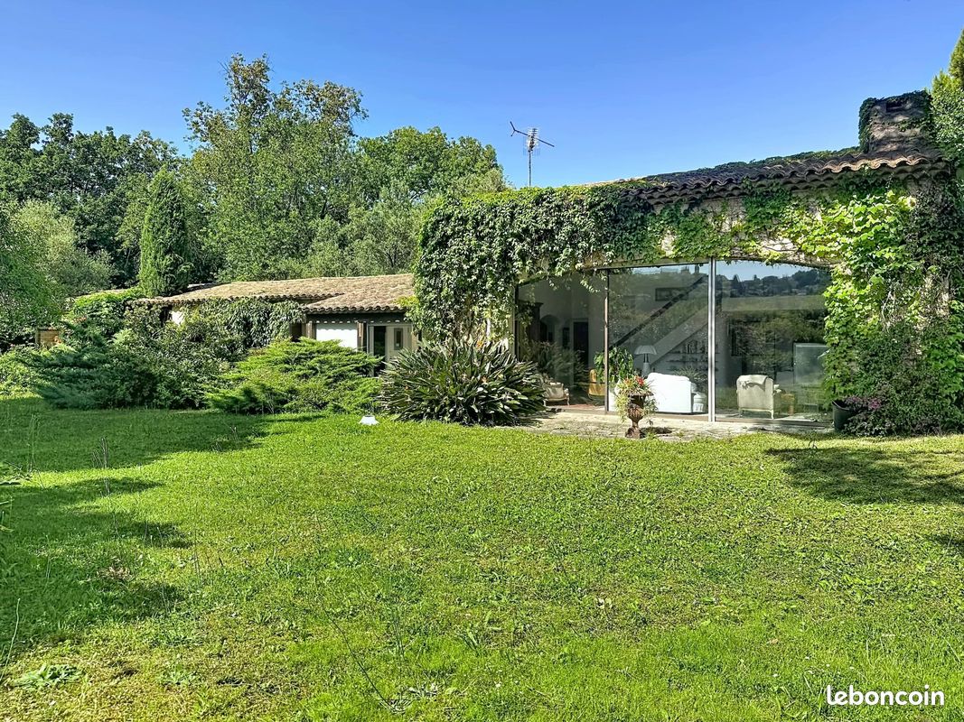 Maison 6 pièces 234 m² · à Mougins · 234 m² · 1 690 000 €