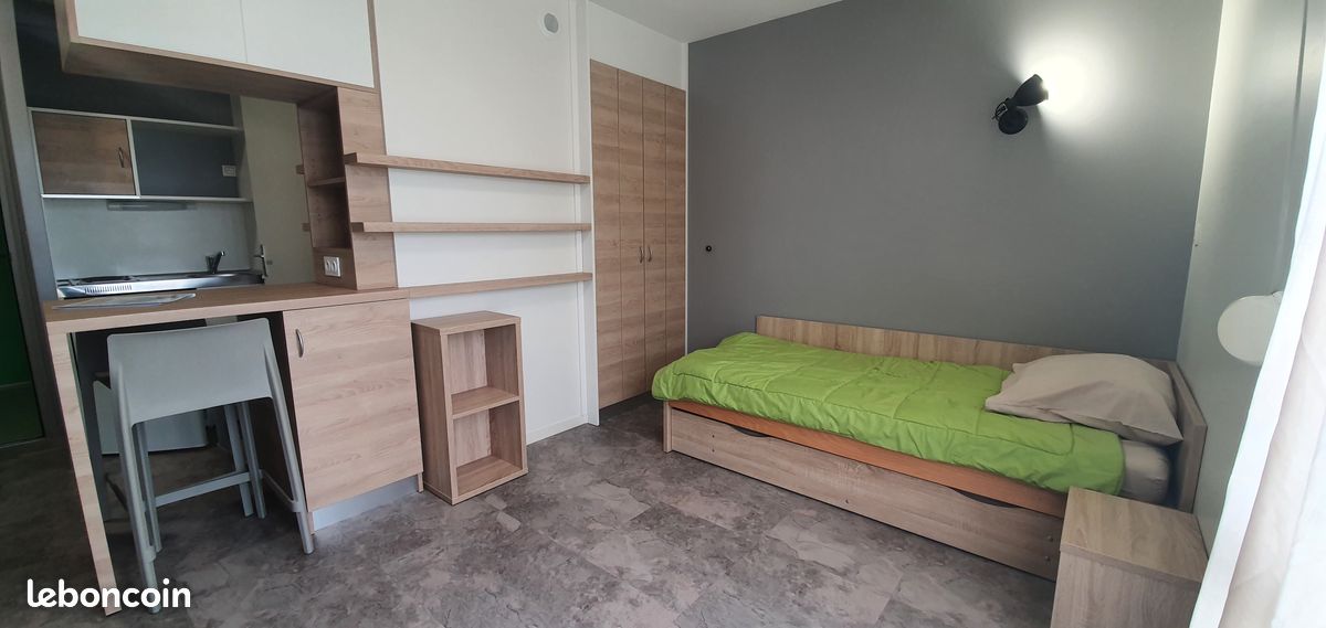 Appartement 1 pièce 25 m² · à Évron · 25 m² · 196 €/mois